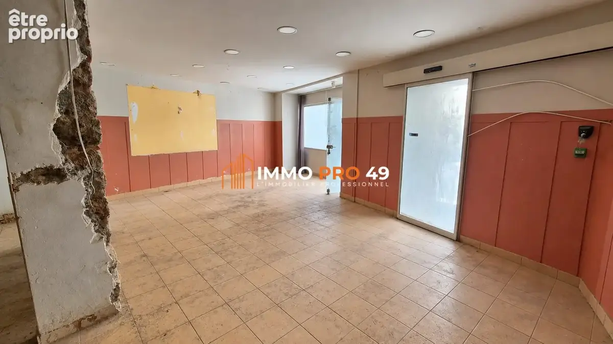 Commerce 30 m² à vendre à Mortagne-Sur-Sevre (85290) - photo 2