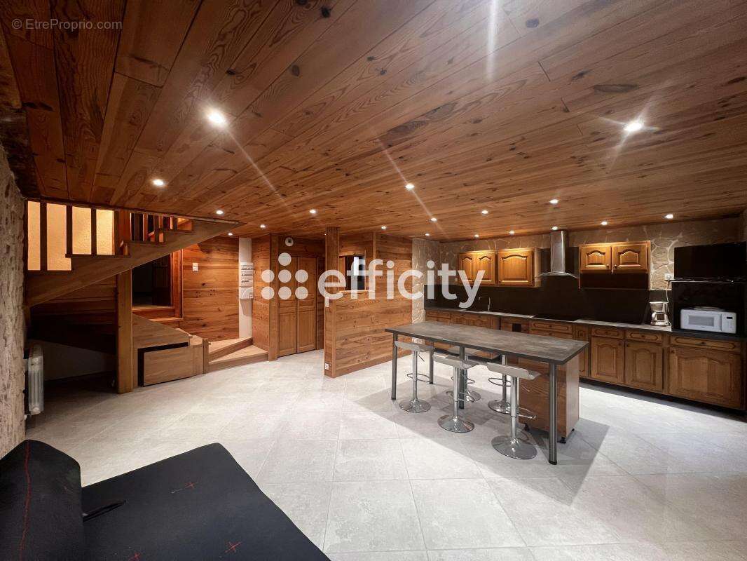 Appartement à RENAGE