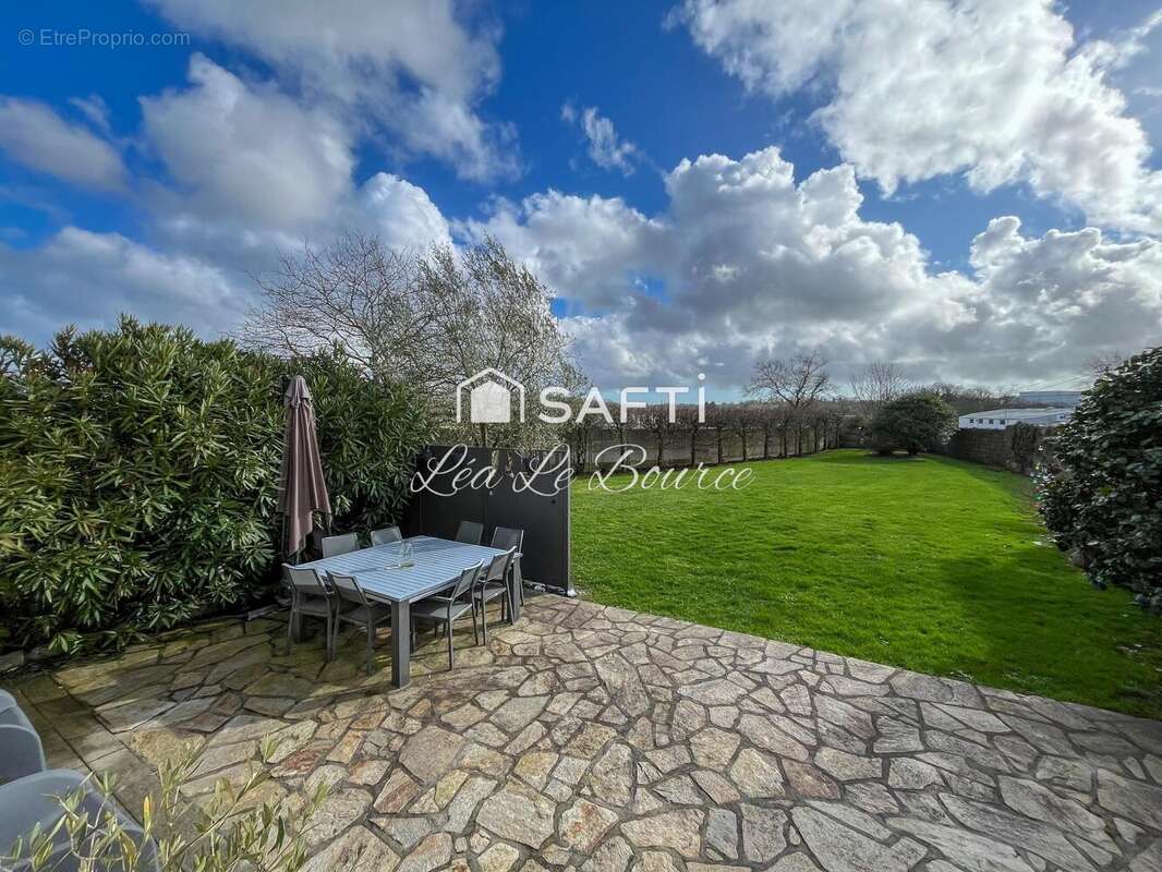 Photo 2 - Maison à ERGUE-GABERIC