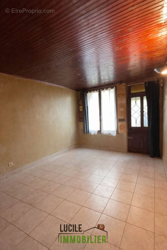 Maison de 50m² à renover 1 - Maison à CLERMONT