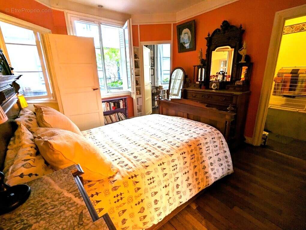 Appartement à ISSY-LES-MOULINEAUX