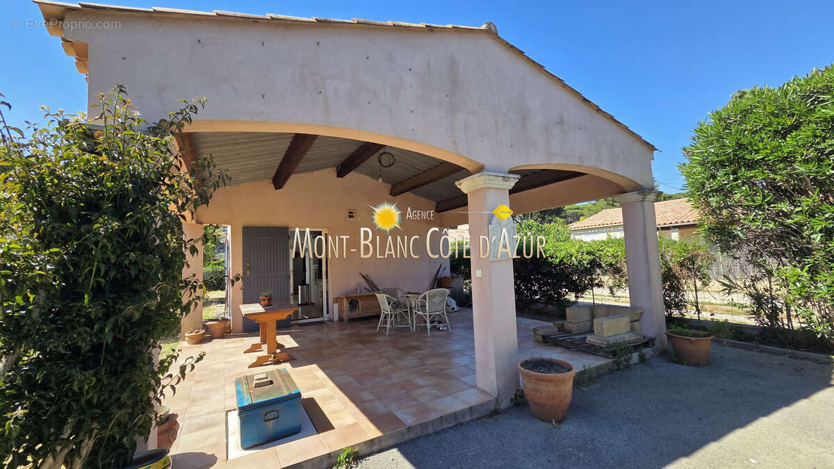 Villa 3 chambres 100 m2 terrain 824 m2 proche centre et plage - photo 7