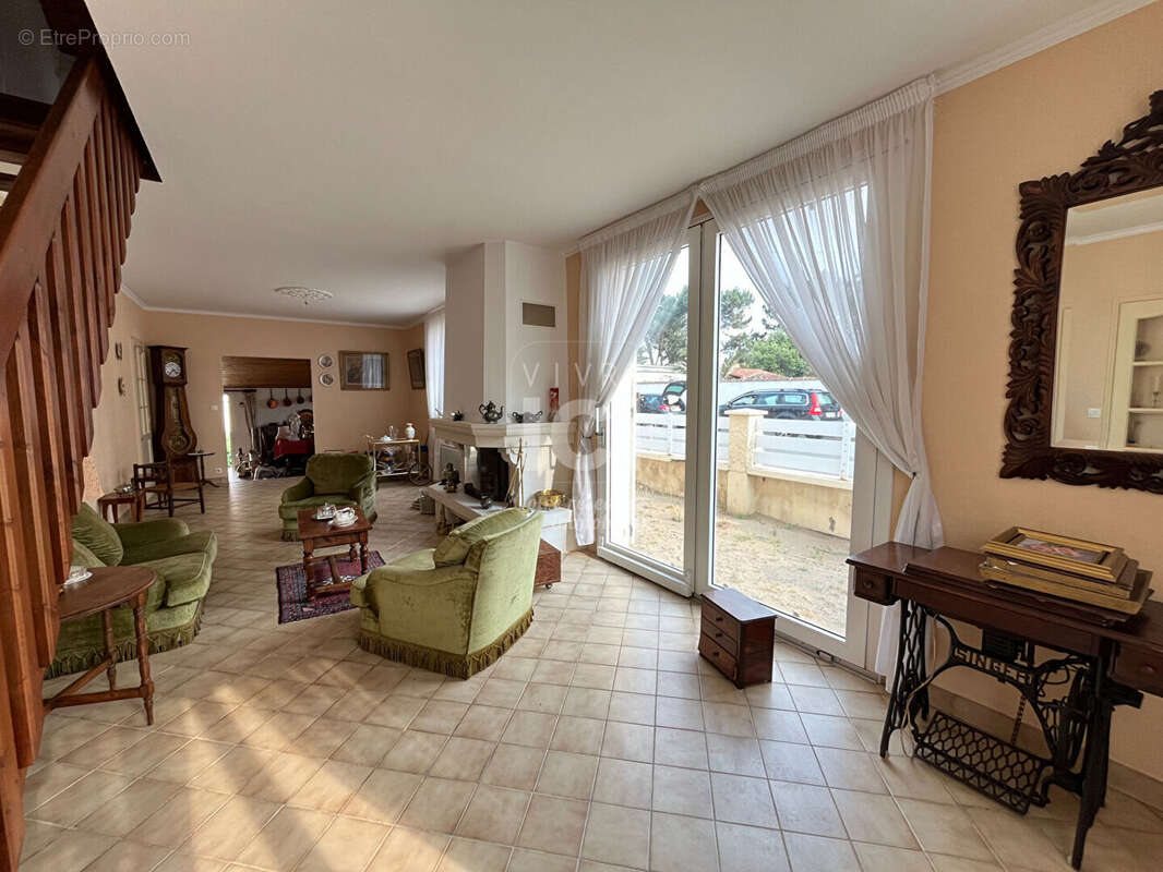 Maison à SAINT-MICHEL-CHEF-CHEF