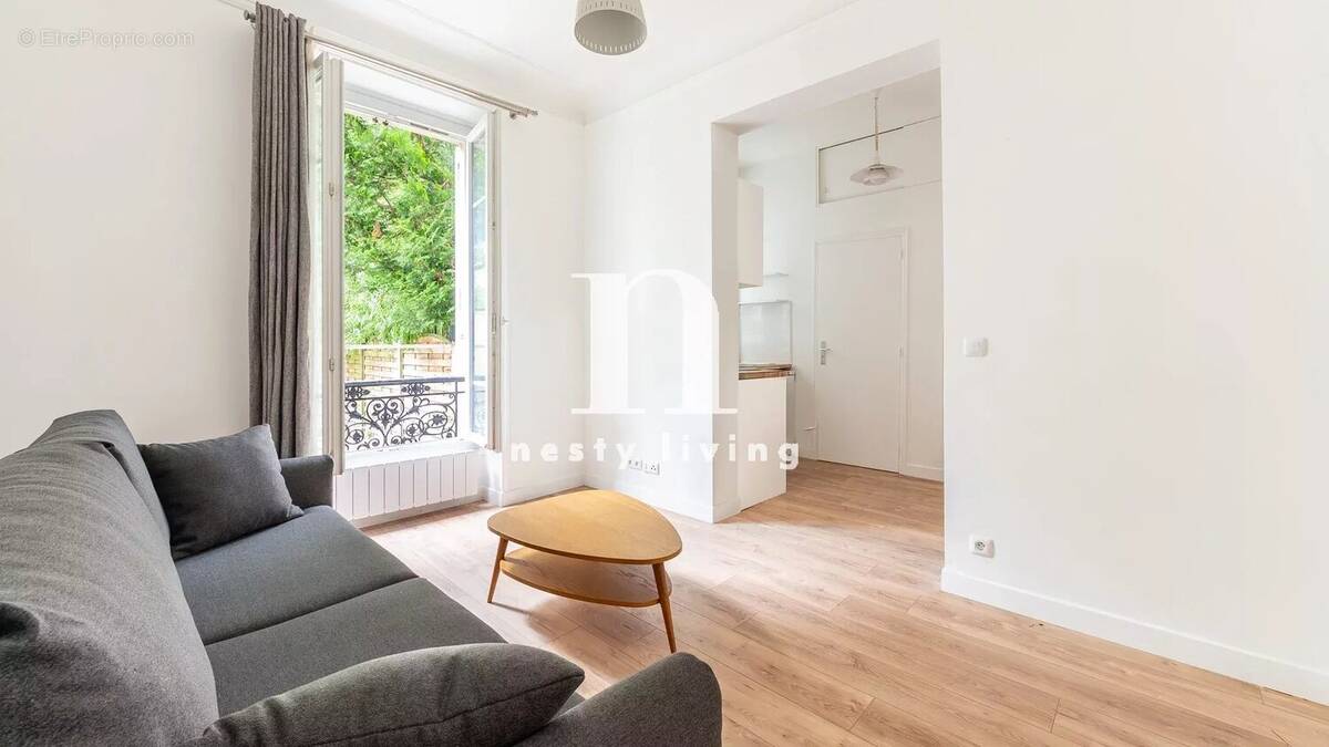 Appartement à NEUILLY-SUR-SEINE