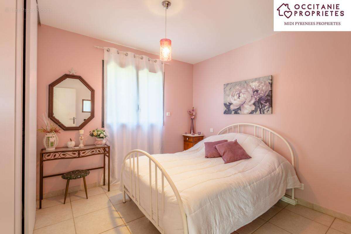 Maison à BOUILHONNAC