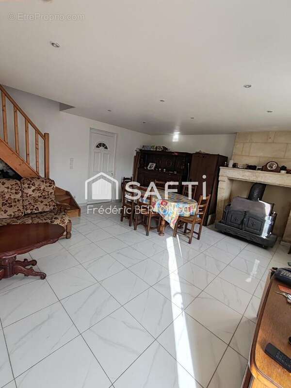 Maison 95 m² à Gours  - photo 8