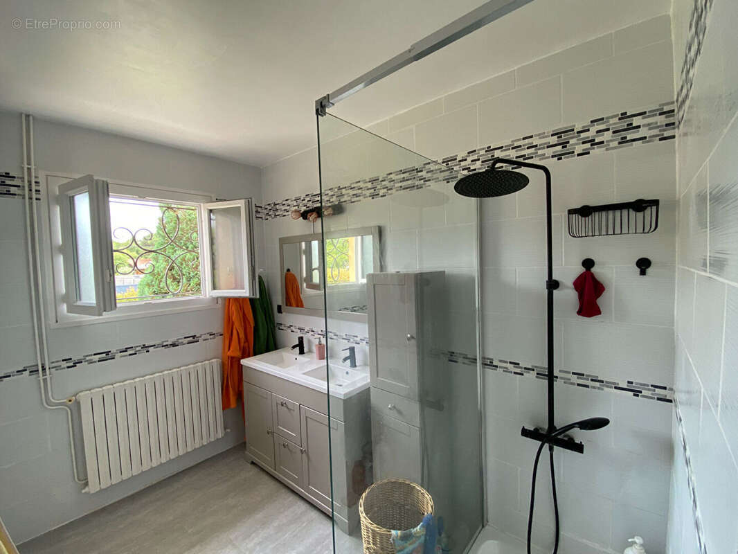 Maison à GRAYAN-ET-L&#039;HOPITAL