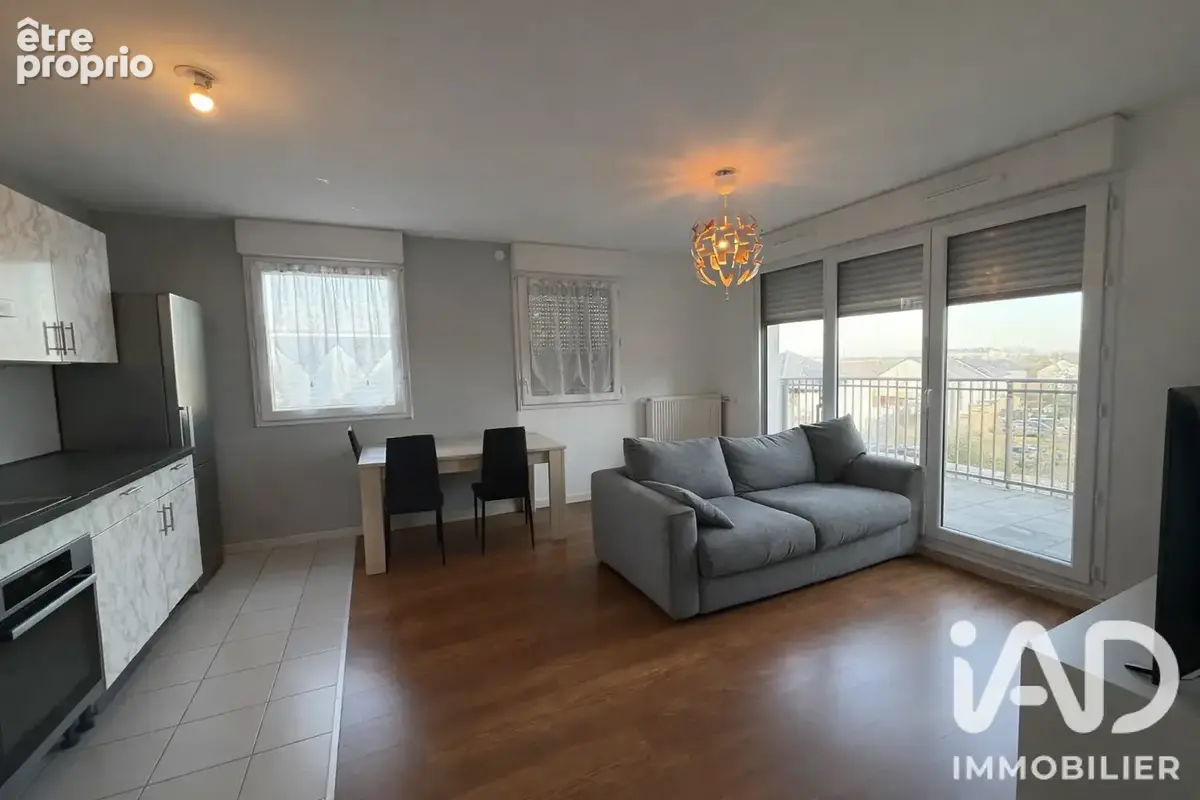 Photo 1 - Appartement à VERT-SAINT-DENIS