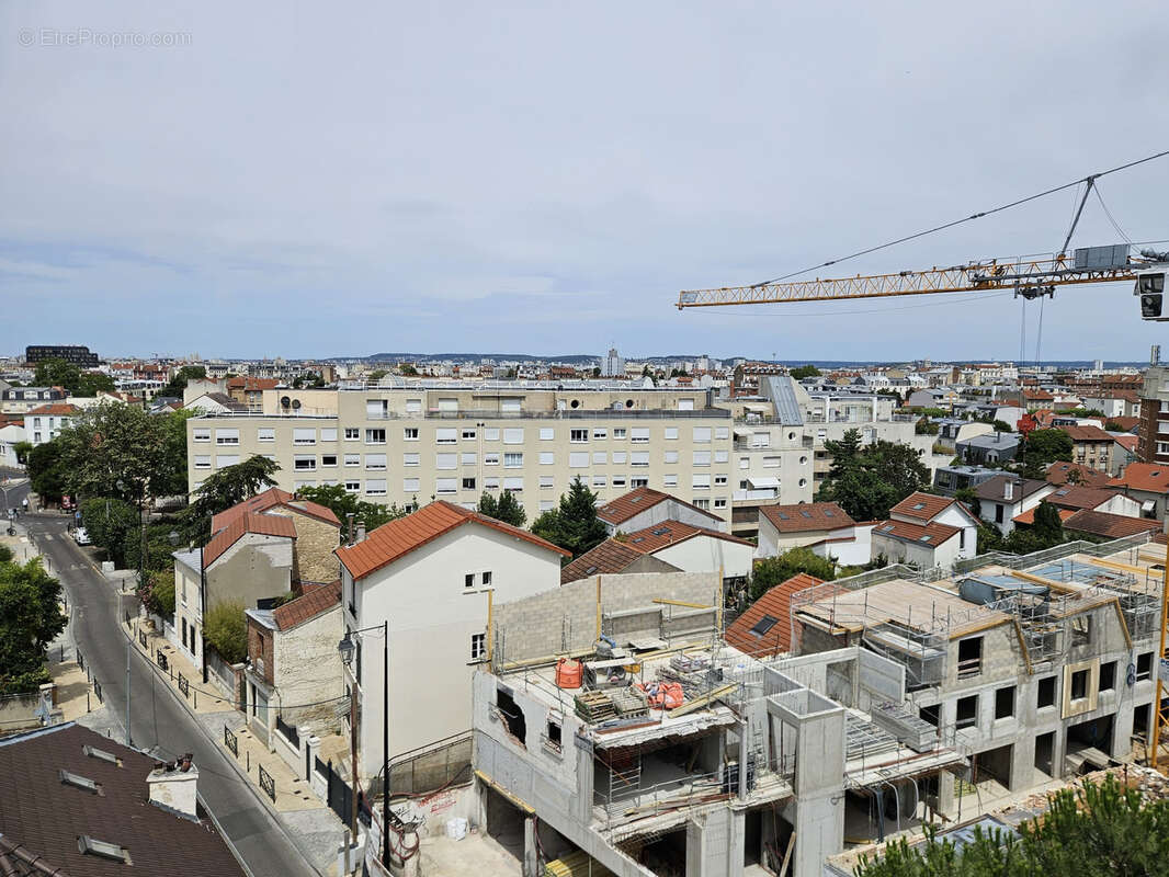 Appartement à COURBEVOIE