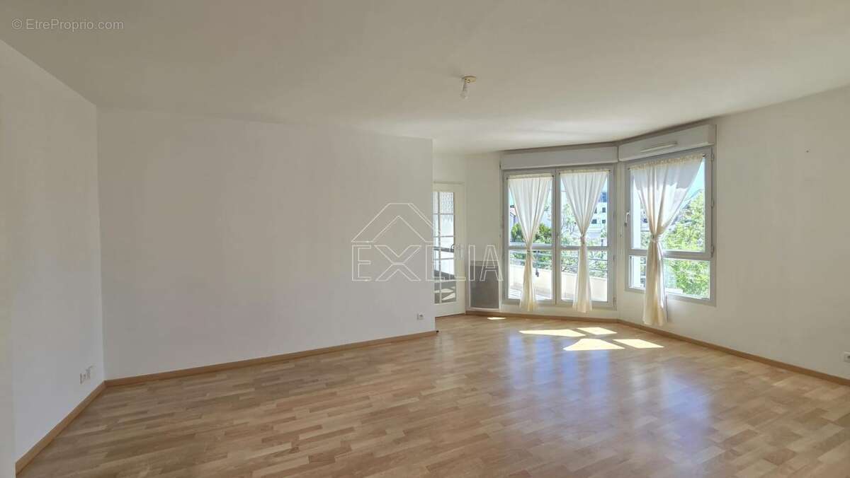 Appartement à MANTES-LA-JOLIE