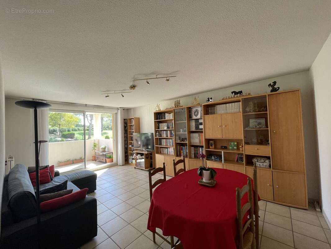 Photo 3 - Appartement à MARSEILLE-13E