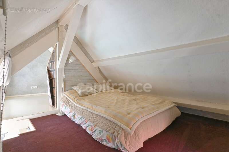 Appartement à MAURECOURT