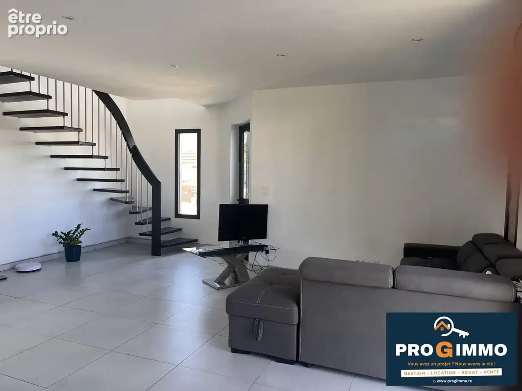 Maison 97 m² à Saint-Joseph  - photo 3