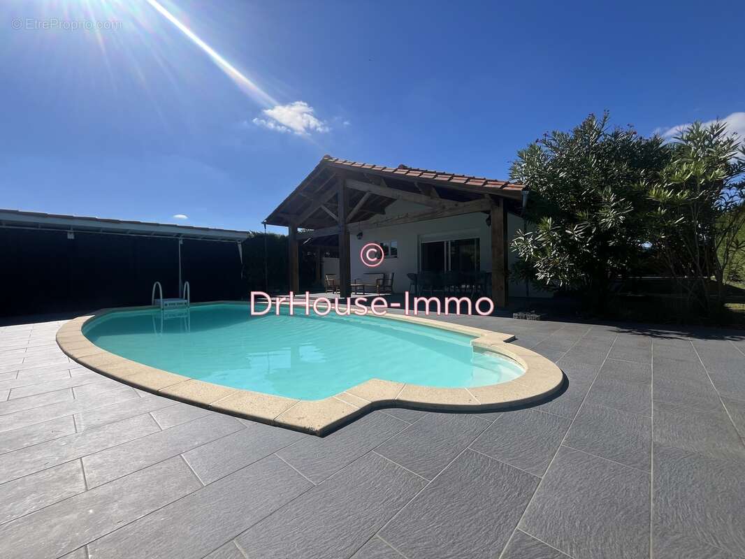 Maison à SAINT-LOUBES