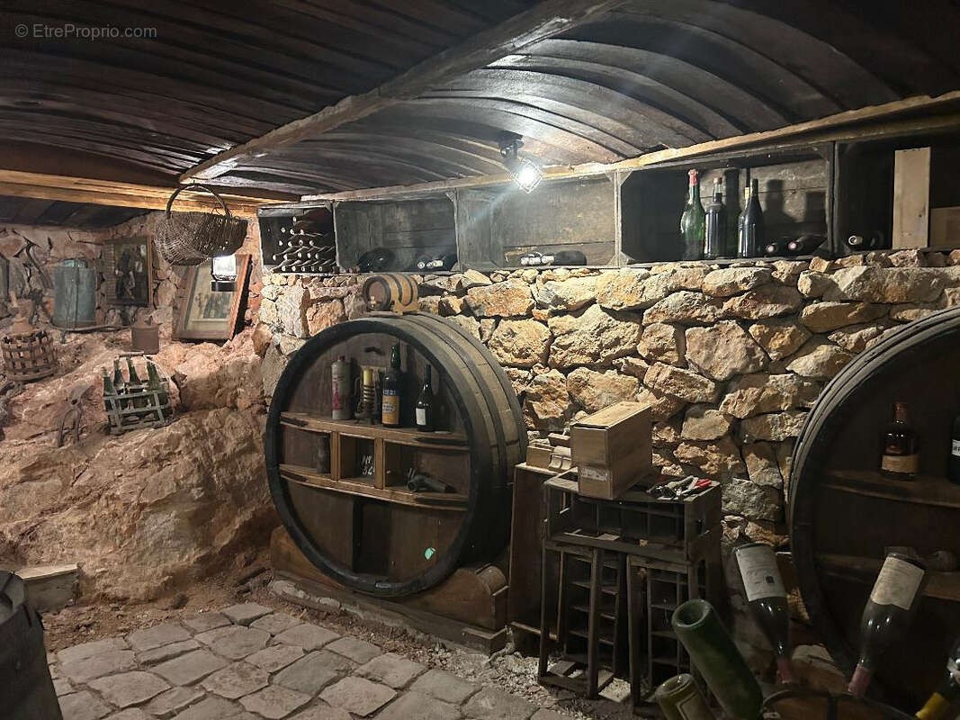 Maison à FLASSANS-SUR-ISSOLE