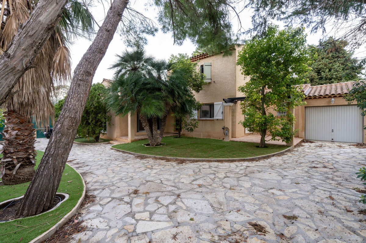 Maison à MARSEILLE-8E