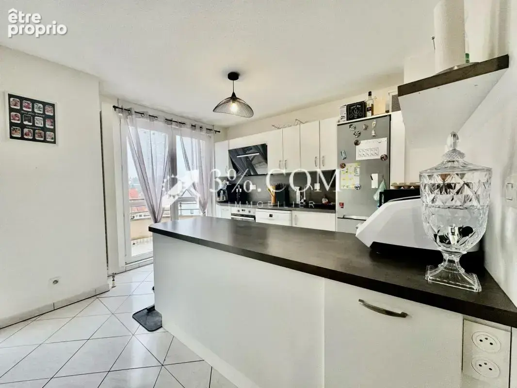 3%COM Beau F3 avec 2 balcons  et double garage - photo 7