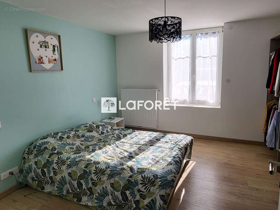 Maison à ATHIENVILLE