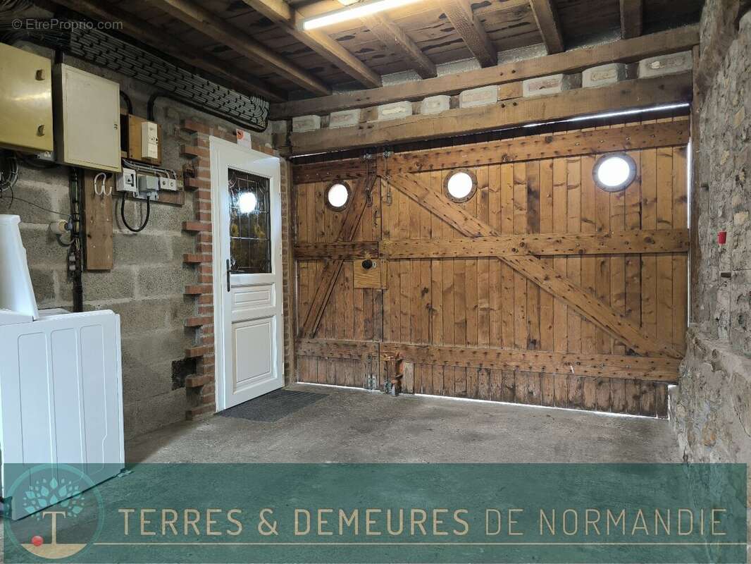 A 10 minutes de pont-audemer (27500), au calme, propriete normande, 3 chambres, terrain d'environ 2700m² avec dependances. - photo 14