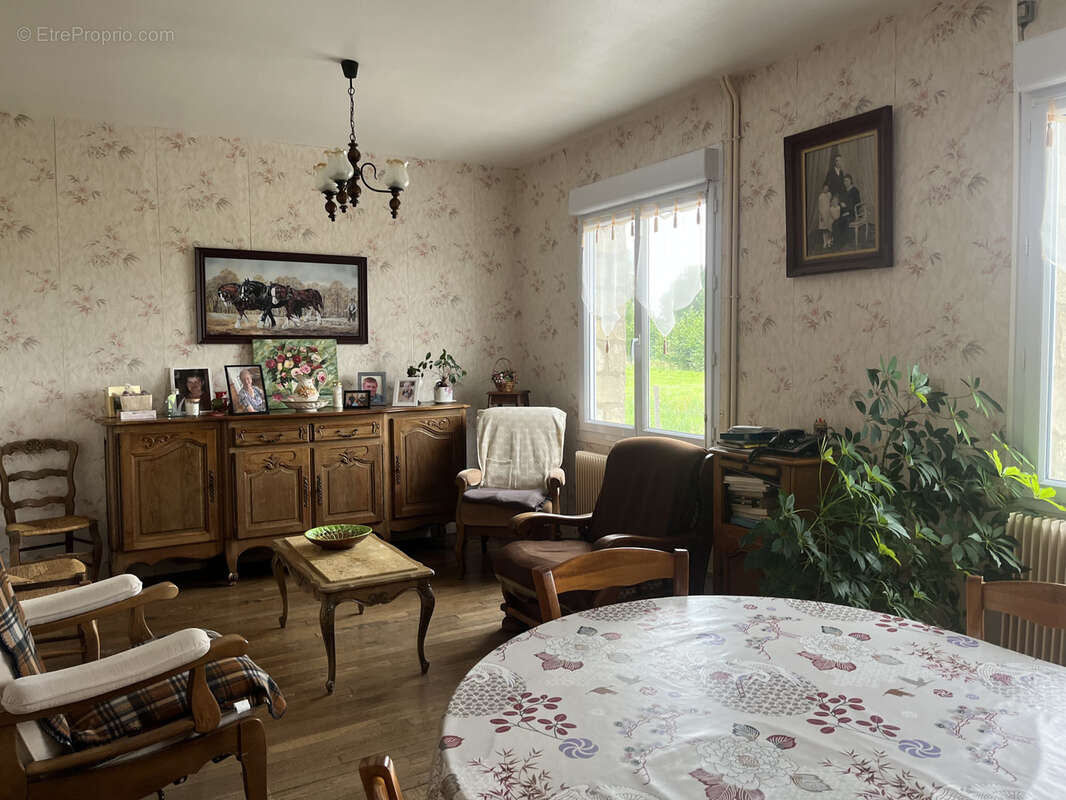 Maison de campagne avec terrain proche des usines du courval - photo 6