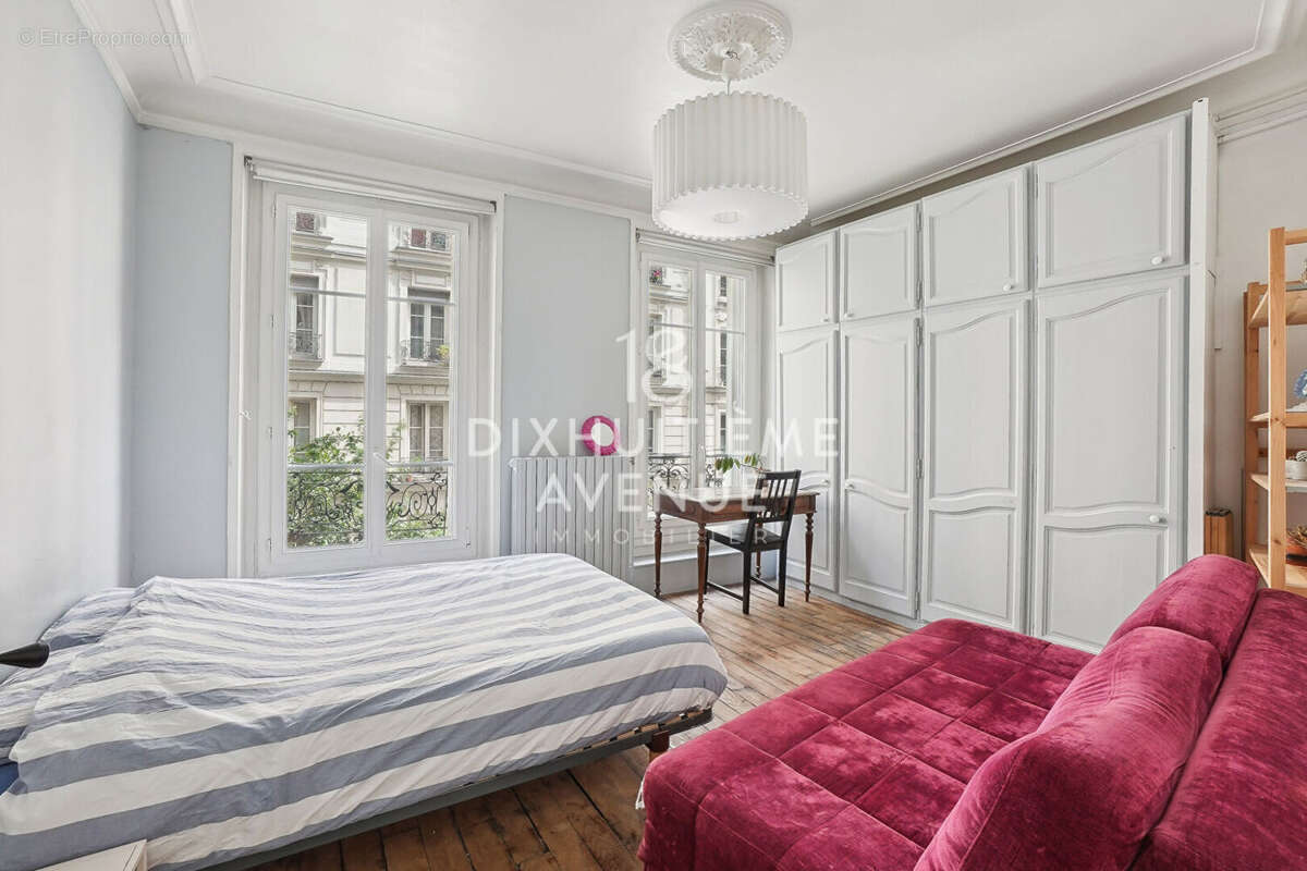 Appartement à PARIS-18E