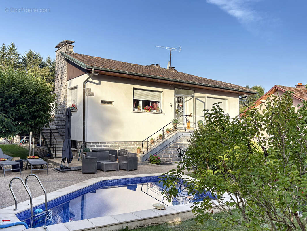 Maison à LUXEUIL-LES-BAINS