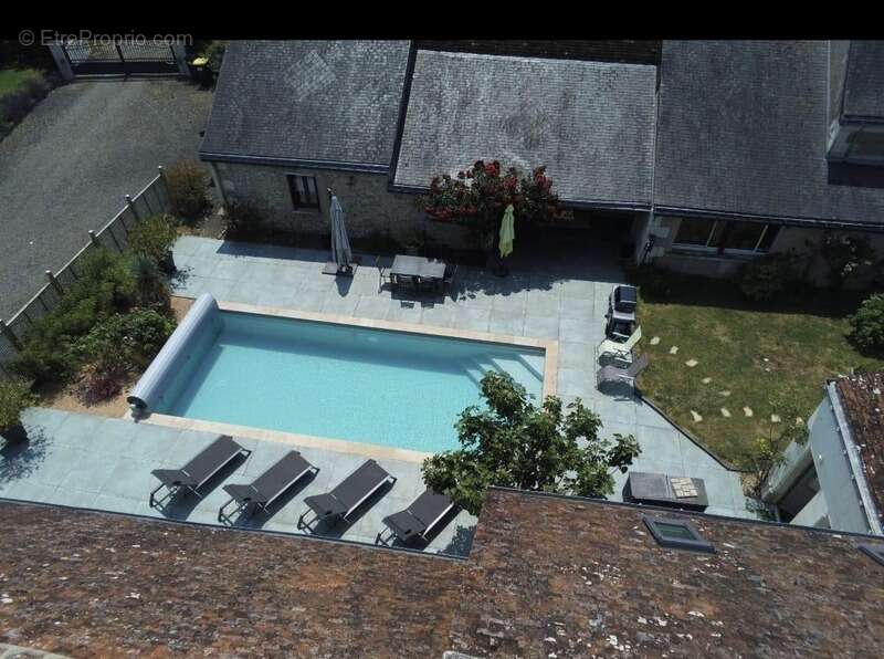 Maison à AZAY-SUR-CHER