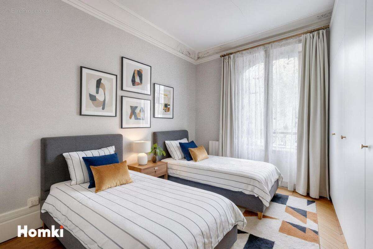Appartement à PARIS-10E
