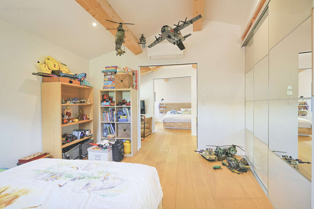 Maison à SOLLIES-VILLE