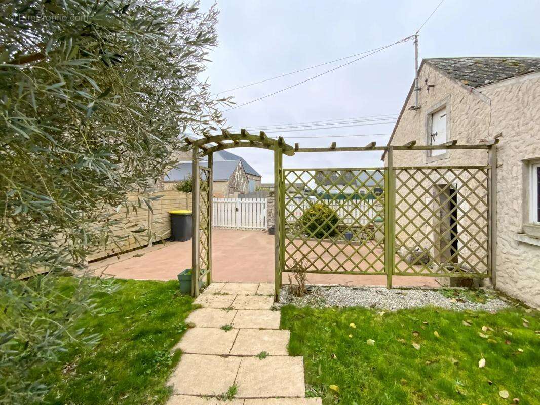 Maison à SAINT-CLOUD-EN-DUNOIS