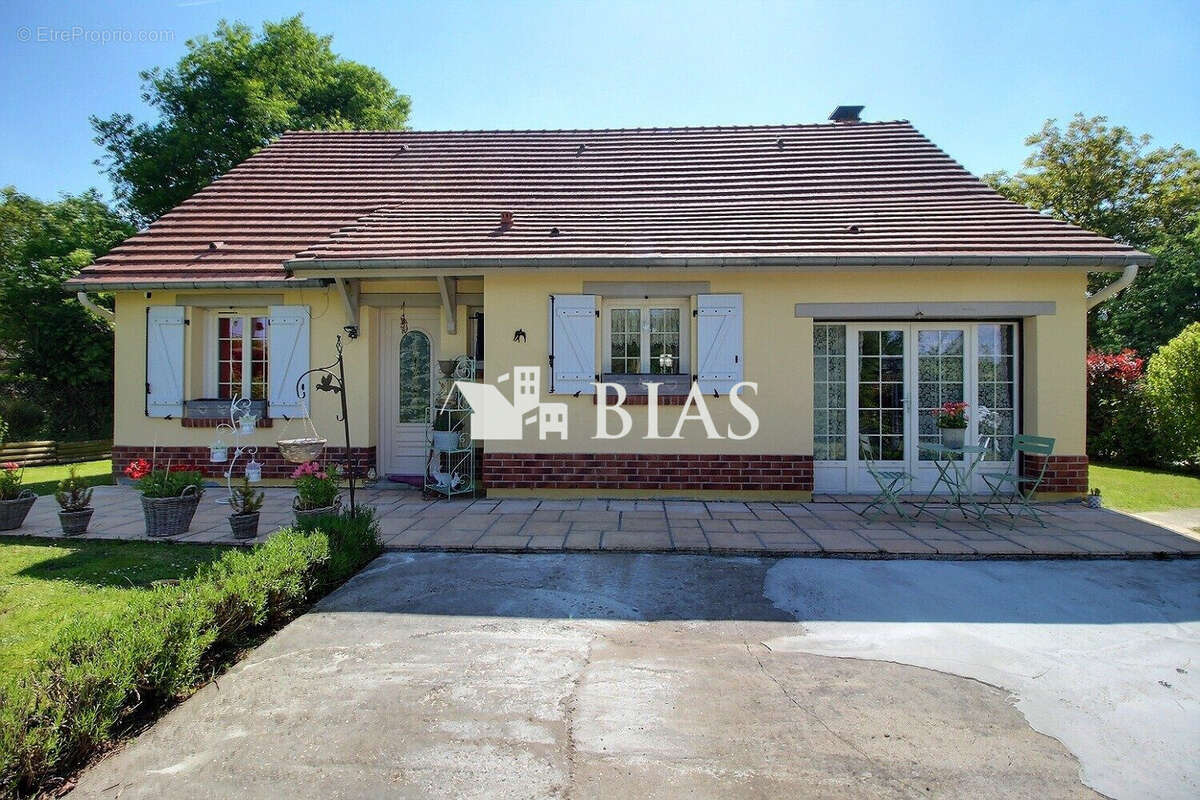 Maison à FORGES-LES-EAUX