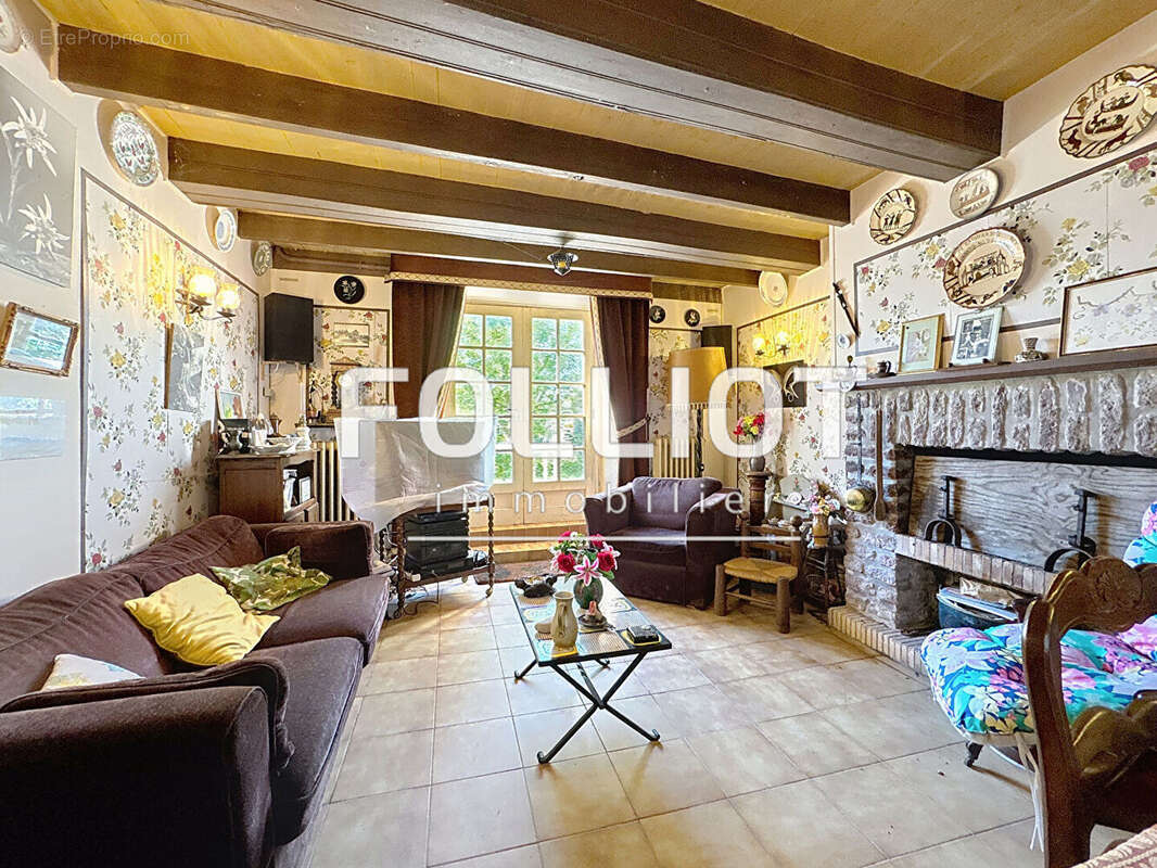 Maison à AGON-COUTAINVILLE