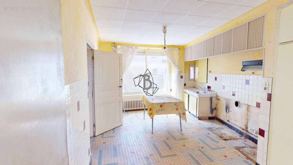 LAISSAC - 160m2 - T5 - photo 3