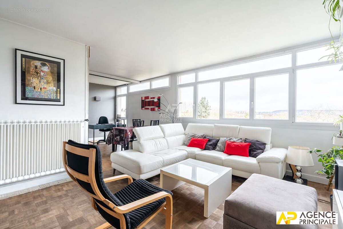 Appartement à MAISONS-LAFFITTE