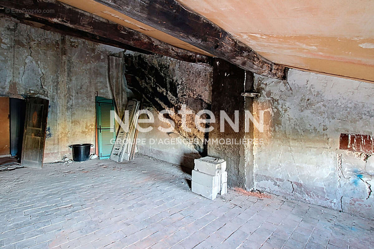 Appartement à LORGUES