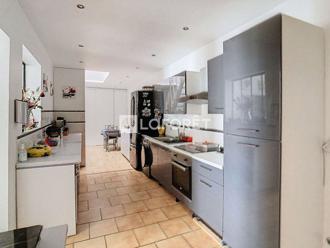 Maison à CIVRAC-DE-BLAYE