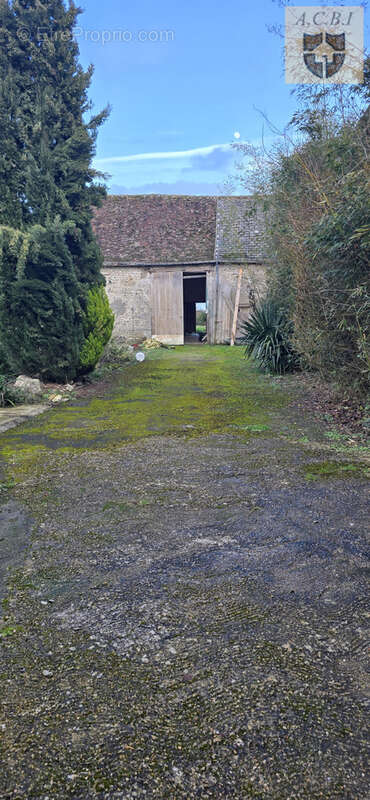 Maison à EPIEDS-EN-BEAUCE