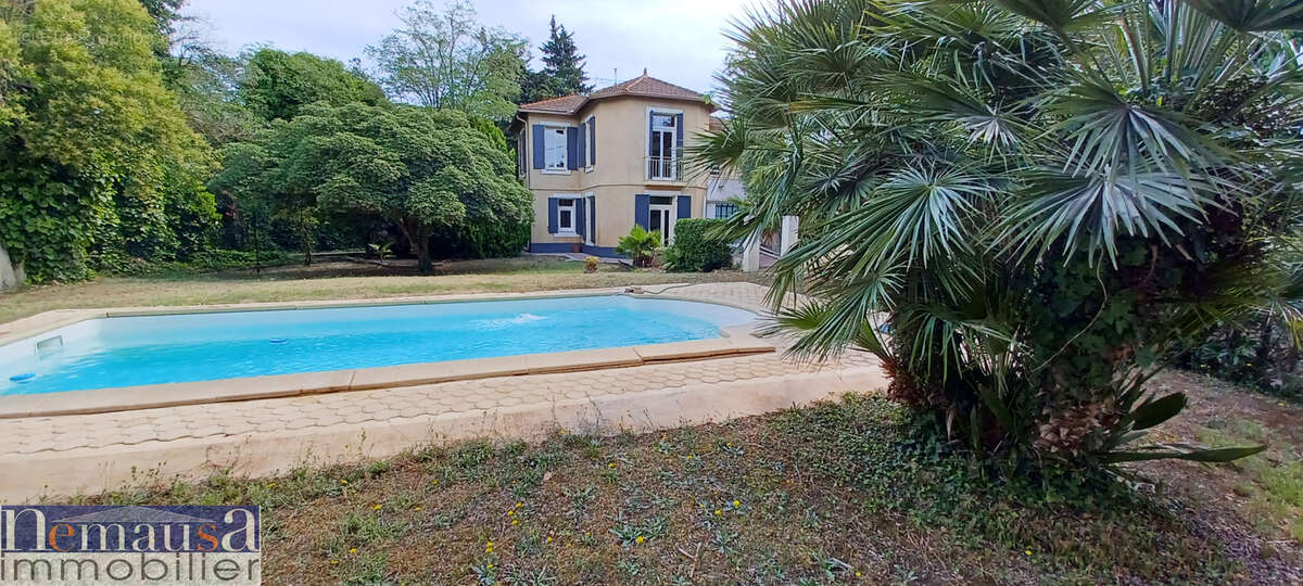 Maison à SAINT-GILLES