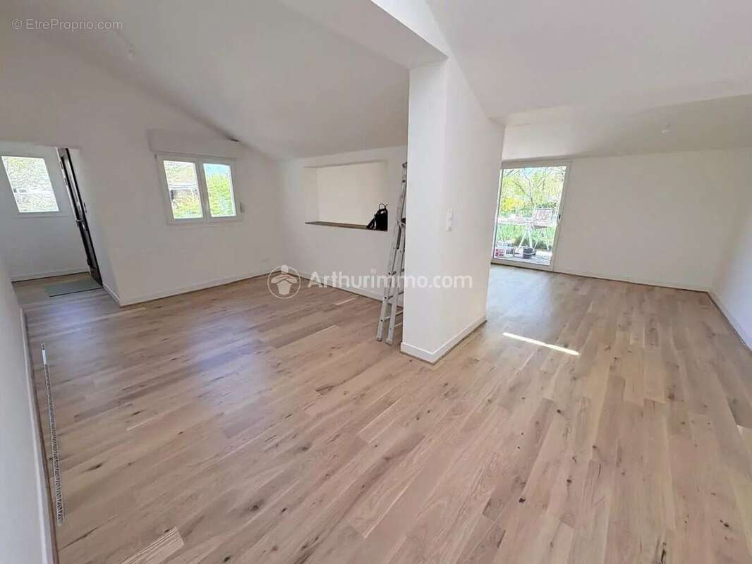 Maison à VIELMUR-SUR-AGOUT