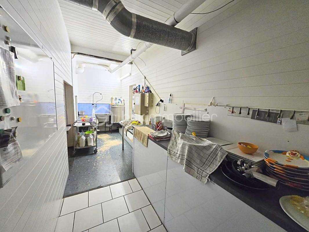 Commerce à PIERRELATTE