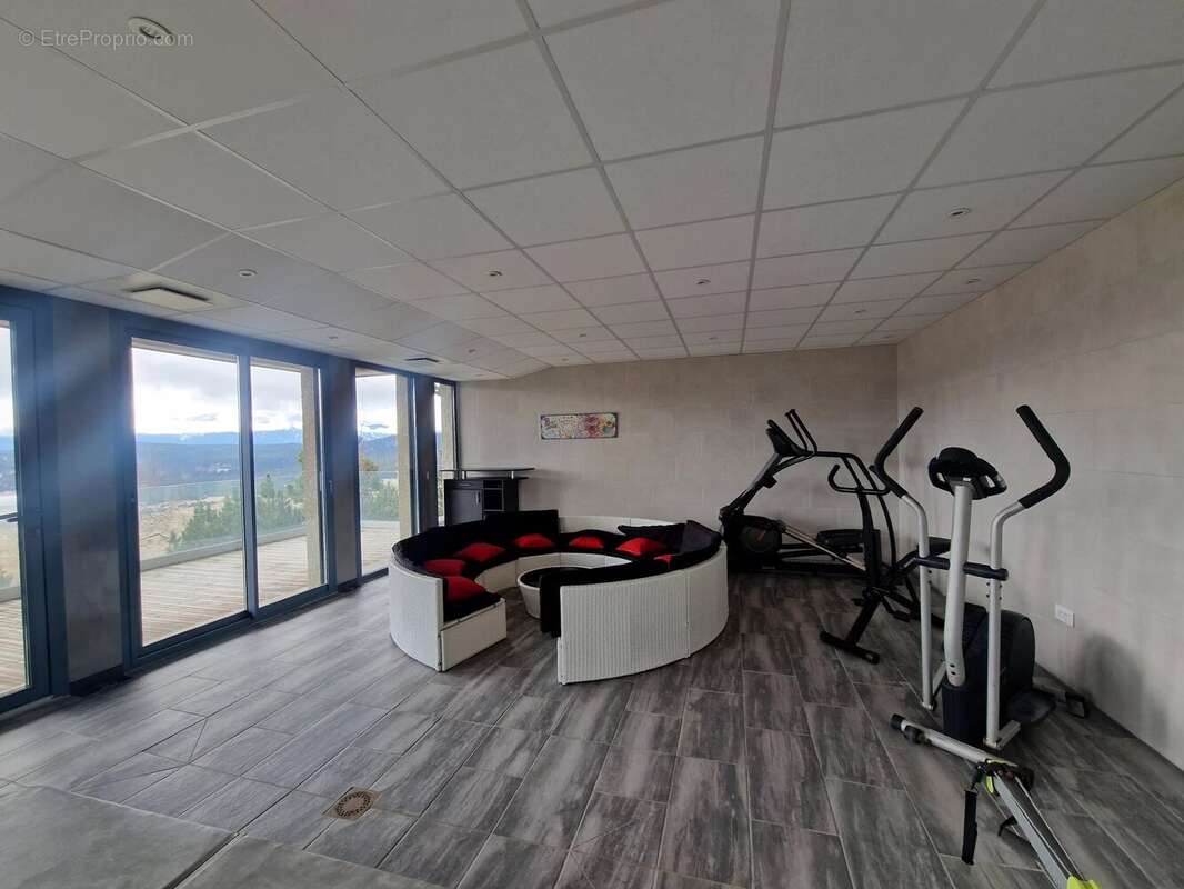 Maison à LES ANGLES