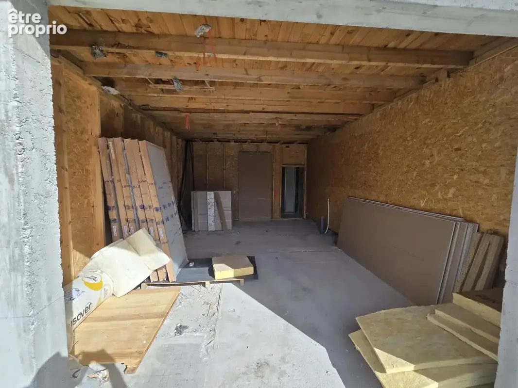 Vinzier centre – t3 duplex à aménager avec terrasse de 27 m² - photo 7