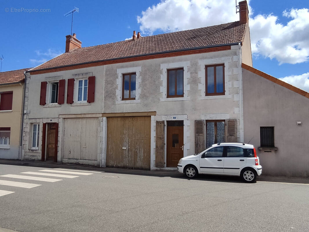 Maison à CHATEAUMEILLANT