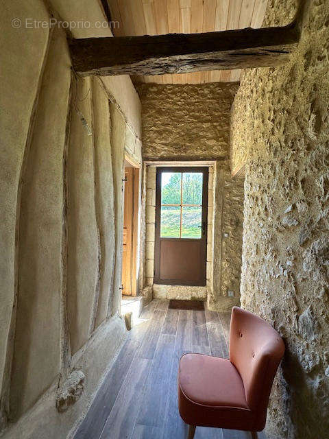 entrée - Maison à VIC-FEZENSAC
