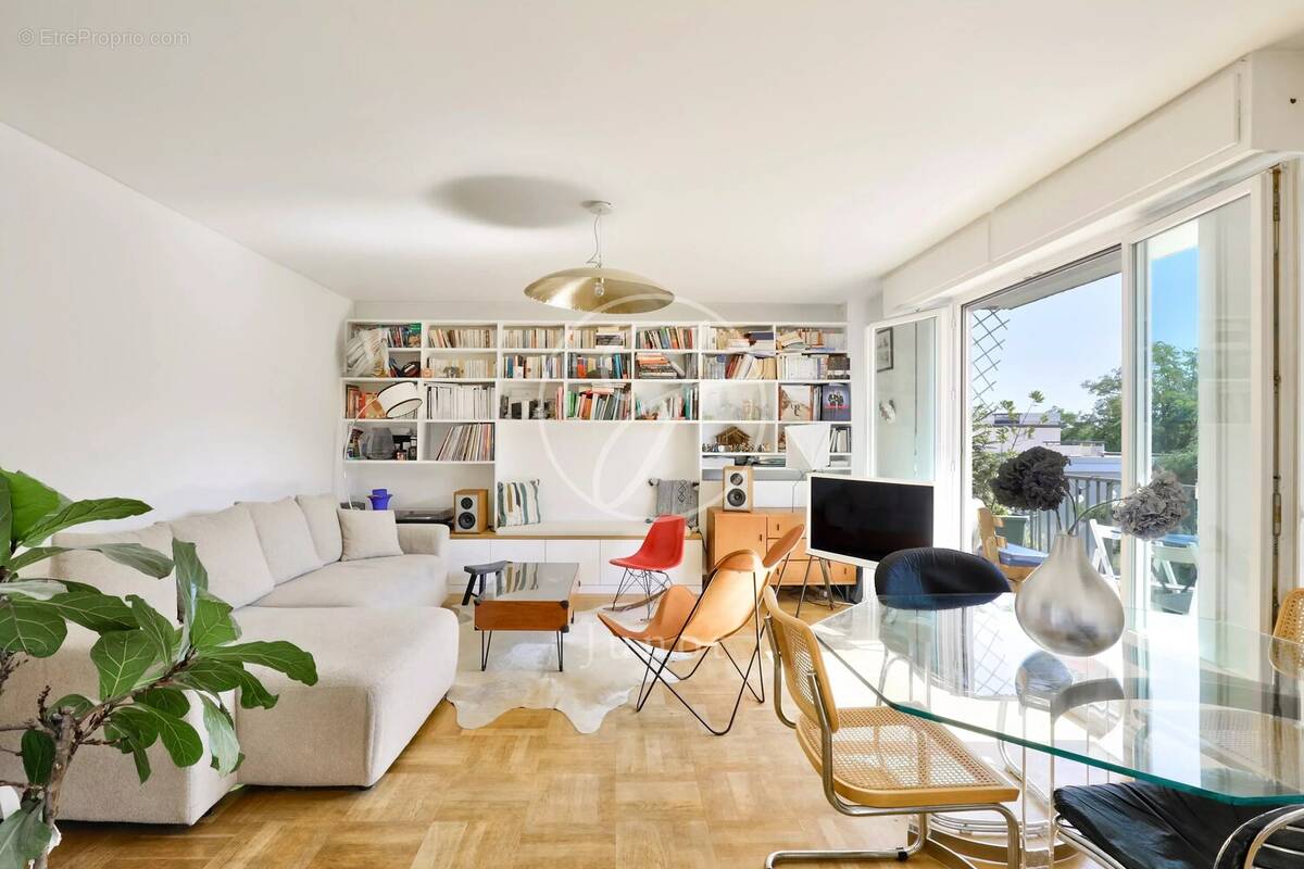 Appartement à VILLE-D'AVRAY