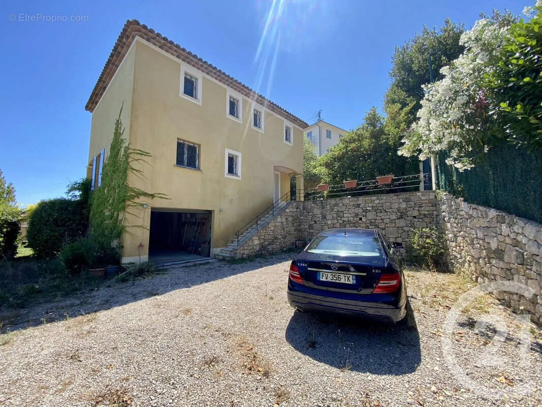 Maison 140 m² à La Turbie  - photo 18