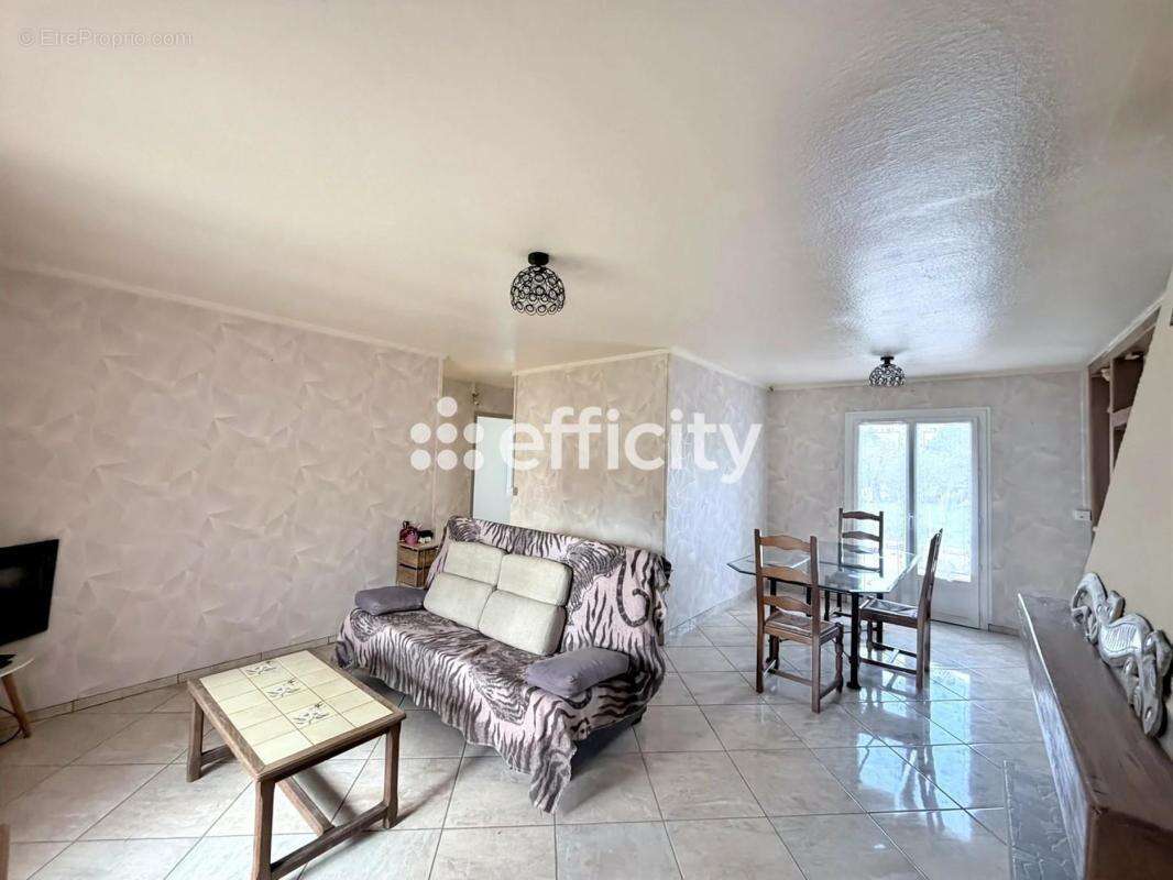 Maison à CASTILLONNES