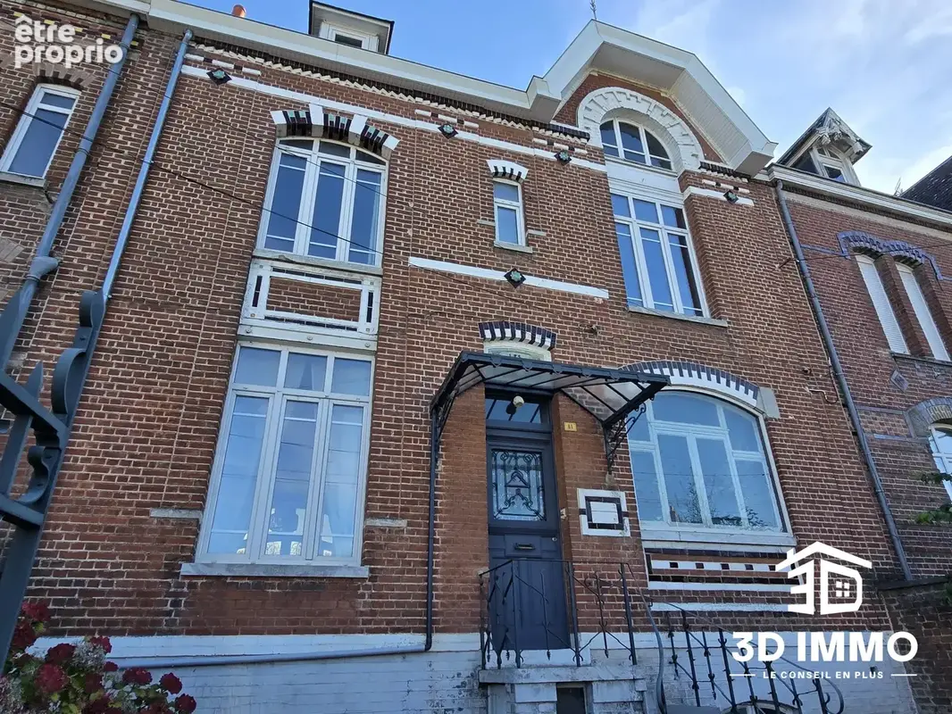 Maison à AVESNES-SUR-HELPE