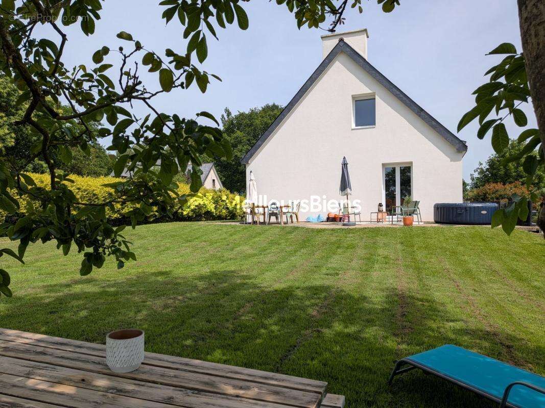 Maison à MERNEL