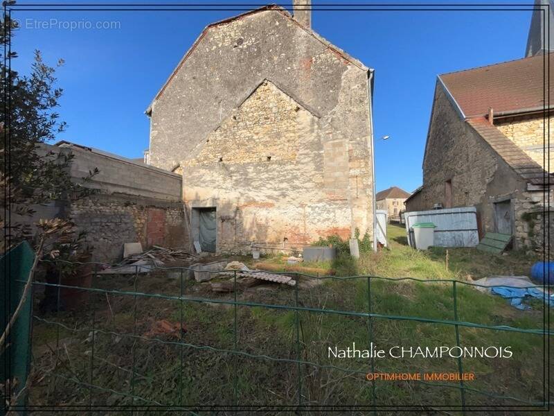 Maison à TALMAY